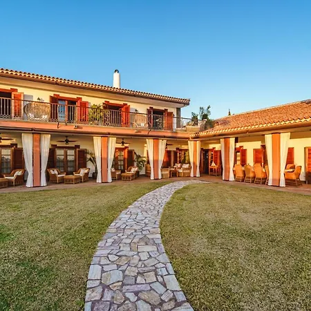 Villa Playa De Fanabe Sleeps 12 With Pool Air Con And Wifi *