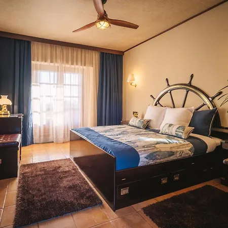 Playa De Fanabe Sleeps 12 With Pool Air Con And Wifi ヴィラ *