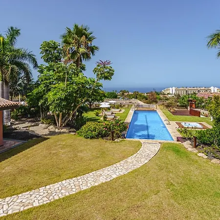 Playa De Fanabe Sleeps 12 With Pool Air Con And Wifi * アデヘ